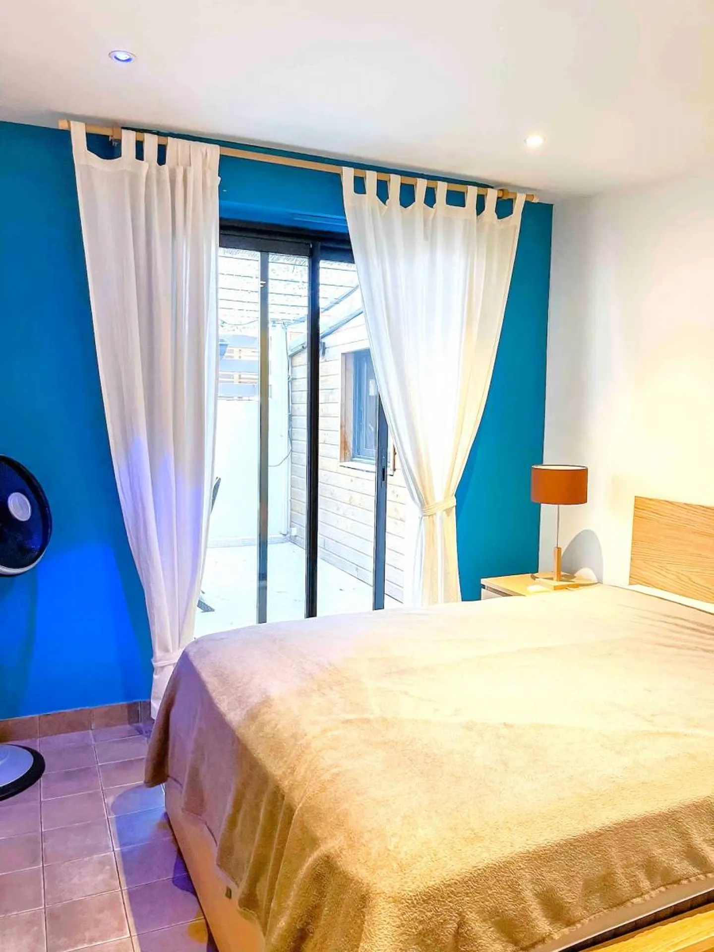 Vente appartement T4 Cassis  avec vaste terrasse dans résidence sécurisée derrière le port