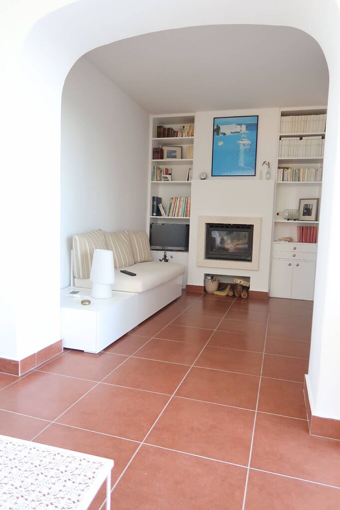 Appartement T2 Cassis unique dans une petite crique avec accès mer, terrasse et solarium 