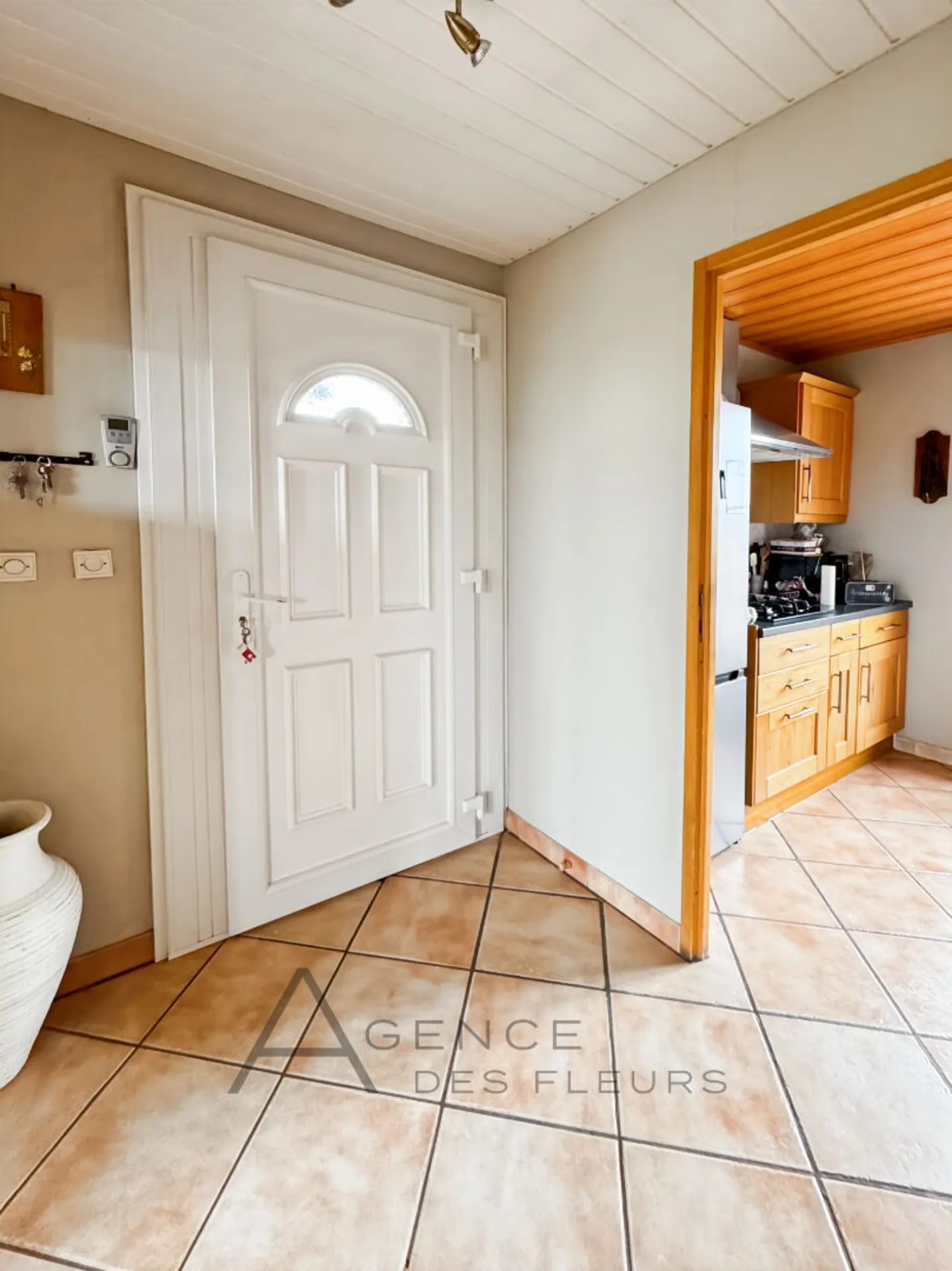 À vendre, maison de 94 m² sur un terrain de 1233 m²sur la commune de Saint-Aubin-les-Elbeuf