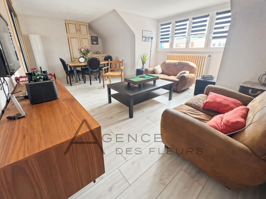 A acheter appartement de 77 m² sur la commune d' ELBEUF 76500