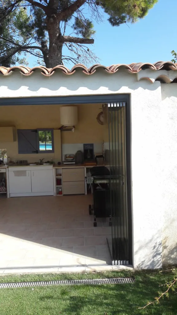 Installateur de fermeture en verre en Provence