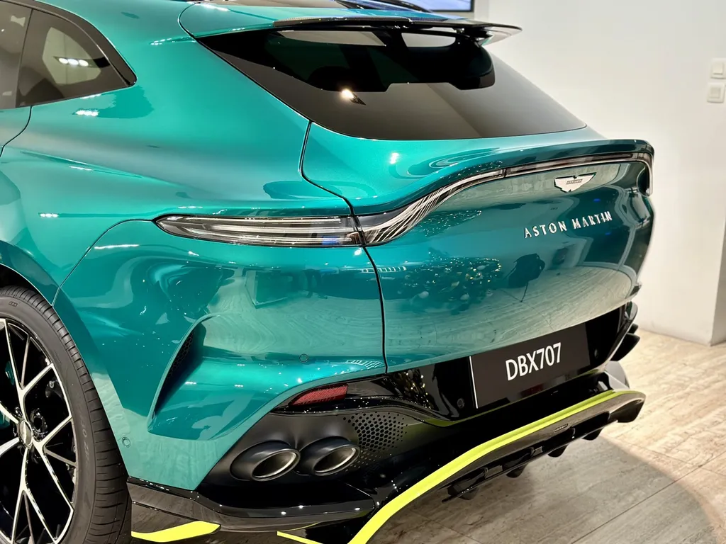 traitement céramique Lyon Aston Martin DBX 707 AMR 