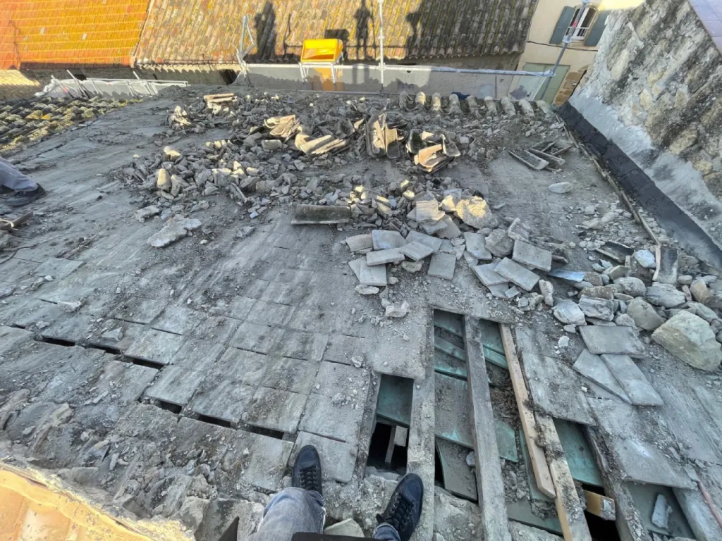 dépose toiture sur martigues