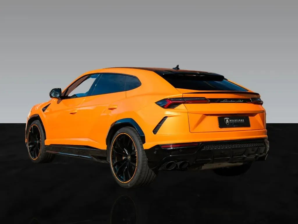 Lamborghini Urus Pearl Capsule Ad Personam – Vue arrière SUV Lamborghini