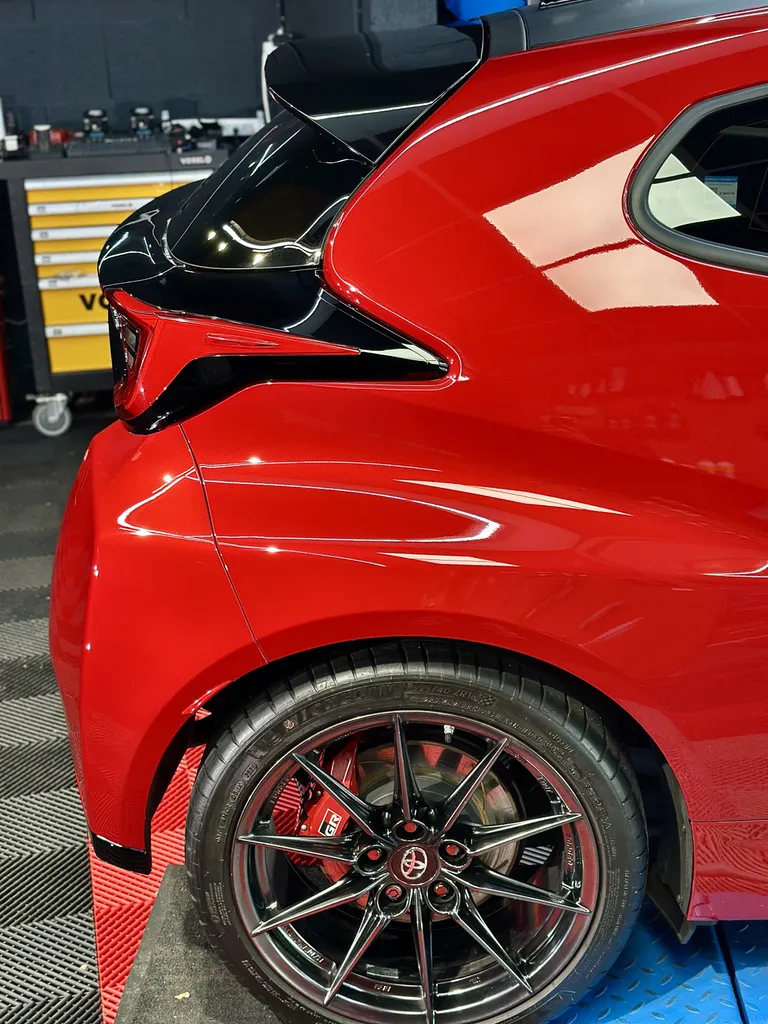 Toyota Yaris GR – Rénovation et traitement céramique à Lyon Ouest proche de Vourles 