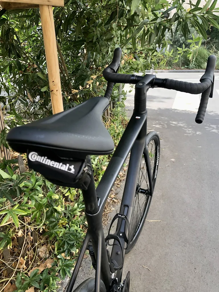 Vélo de route haut de gamme