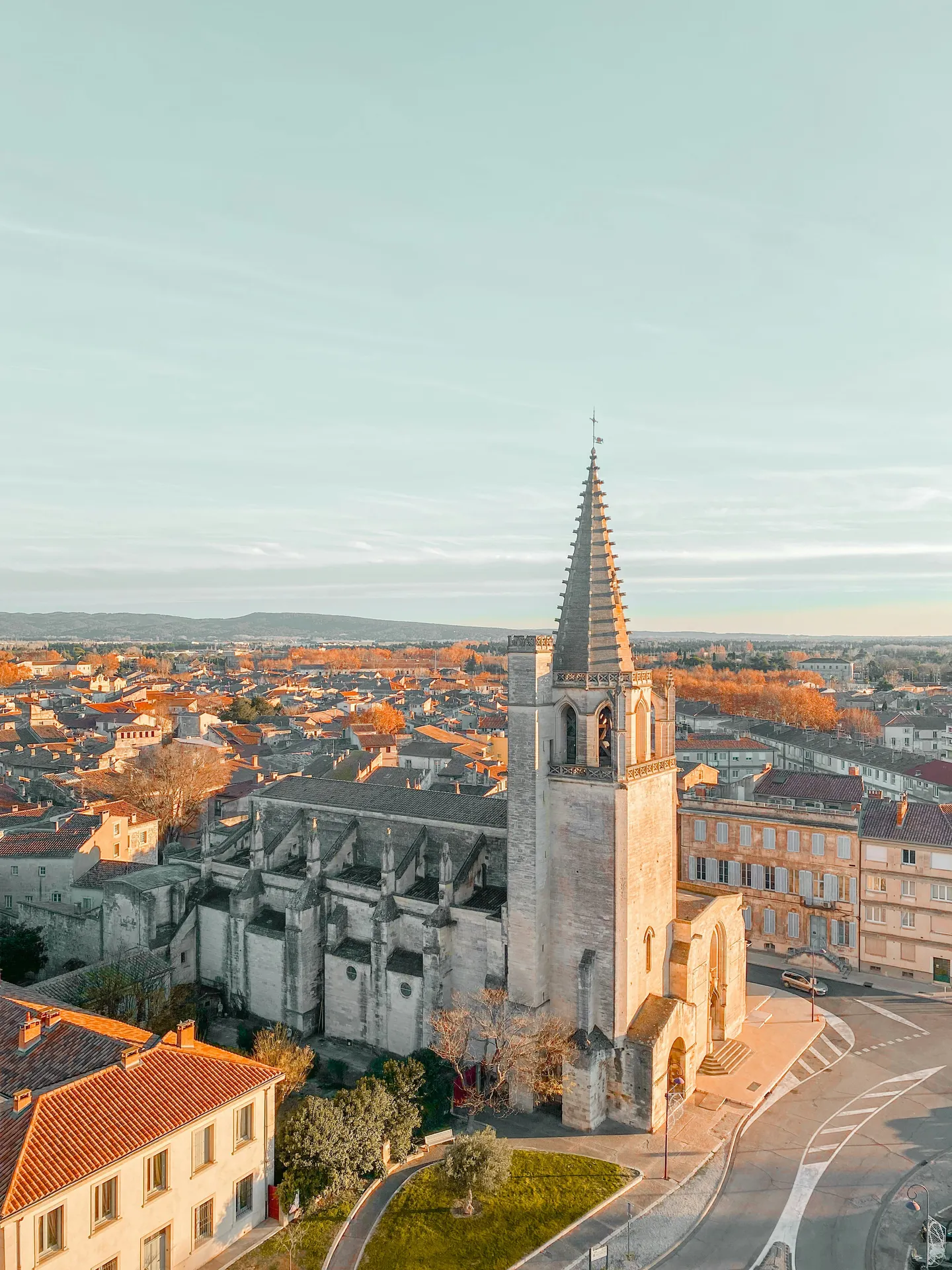 Aménagement de Peine à Tarascon : L'Expertise du Droit Pénitentiaire