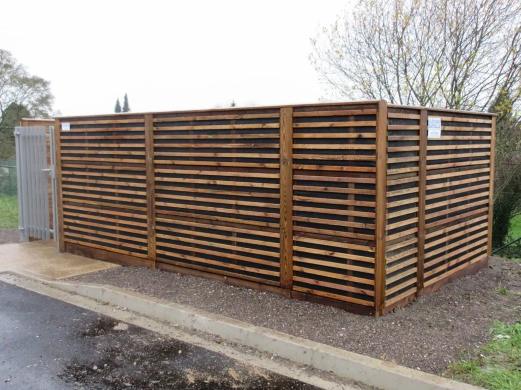 Protection d'un groupe de chauffage en écran anti bruit en Bois à Bourg Achard 27