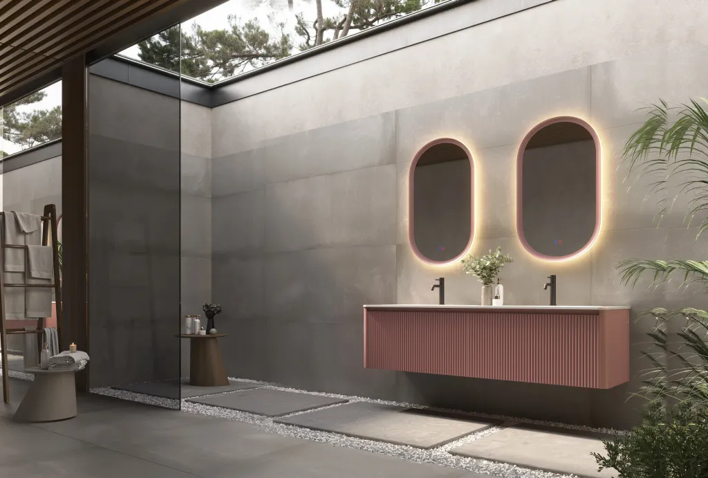 À Rouen, le miroir MILANO apporte une touche design et technologique à votre salle de bain.