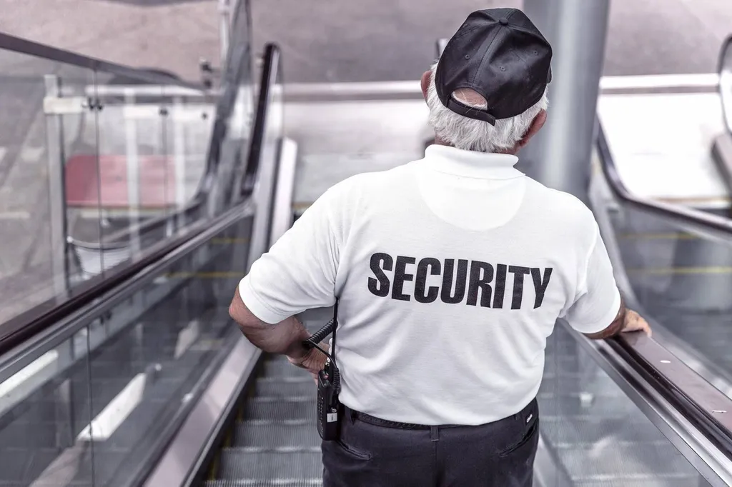 refus carte professionnelle sécurité toulon