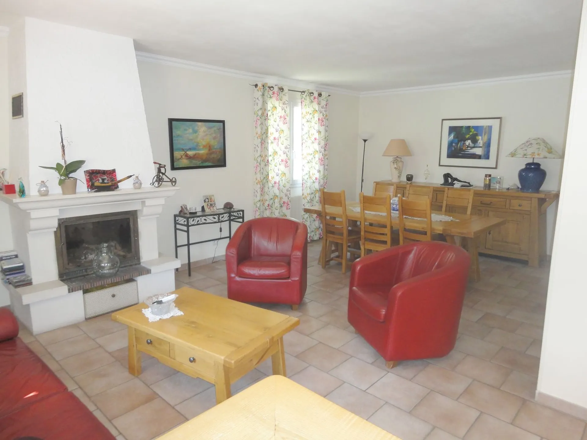 achat villa avec piscine à carnoux avec chambre et sde en rdc