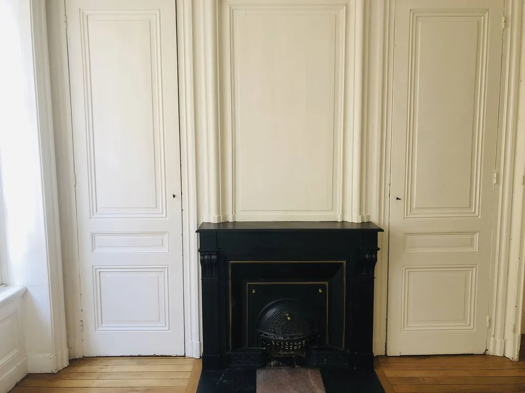 PHOTO AVANT: Rénovation complète de l'appartement