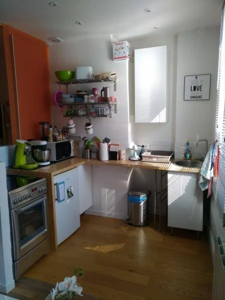 Situé au 66 rue de la République à Rouen