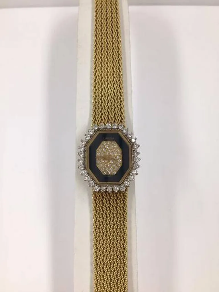 Horlogerie d'Exception : Découvrez la Montre Femme Luxe OMEGA en Or 750/1000ème chez Or Ligne à La Teste de Buch près de Bordeaux 