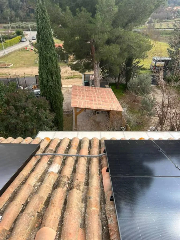 10 panneaux solaires Dualsun Biverre en 425W avec batterie virtuelle à partir de 11 990