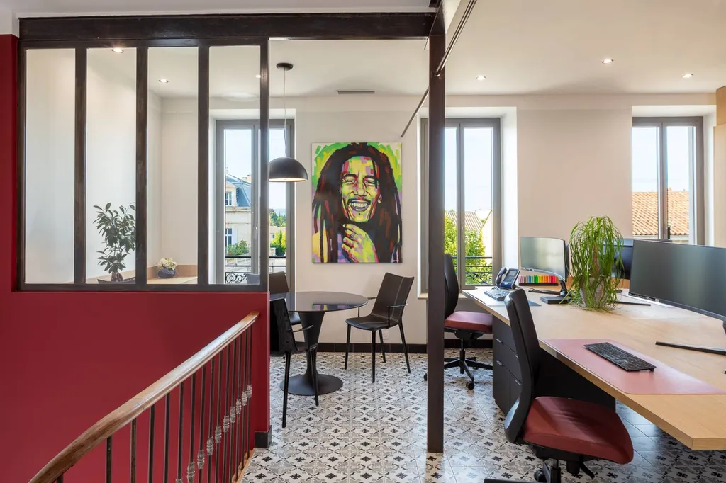 Open space deuxième étage 13300 Salon-de-Provence