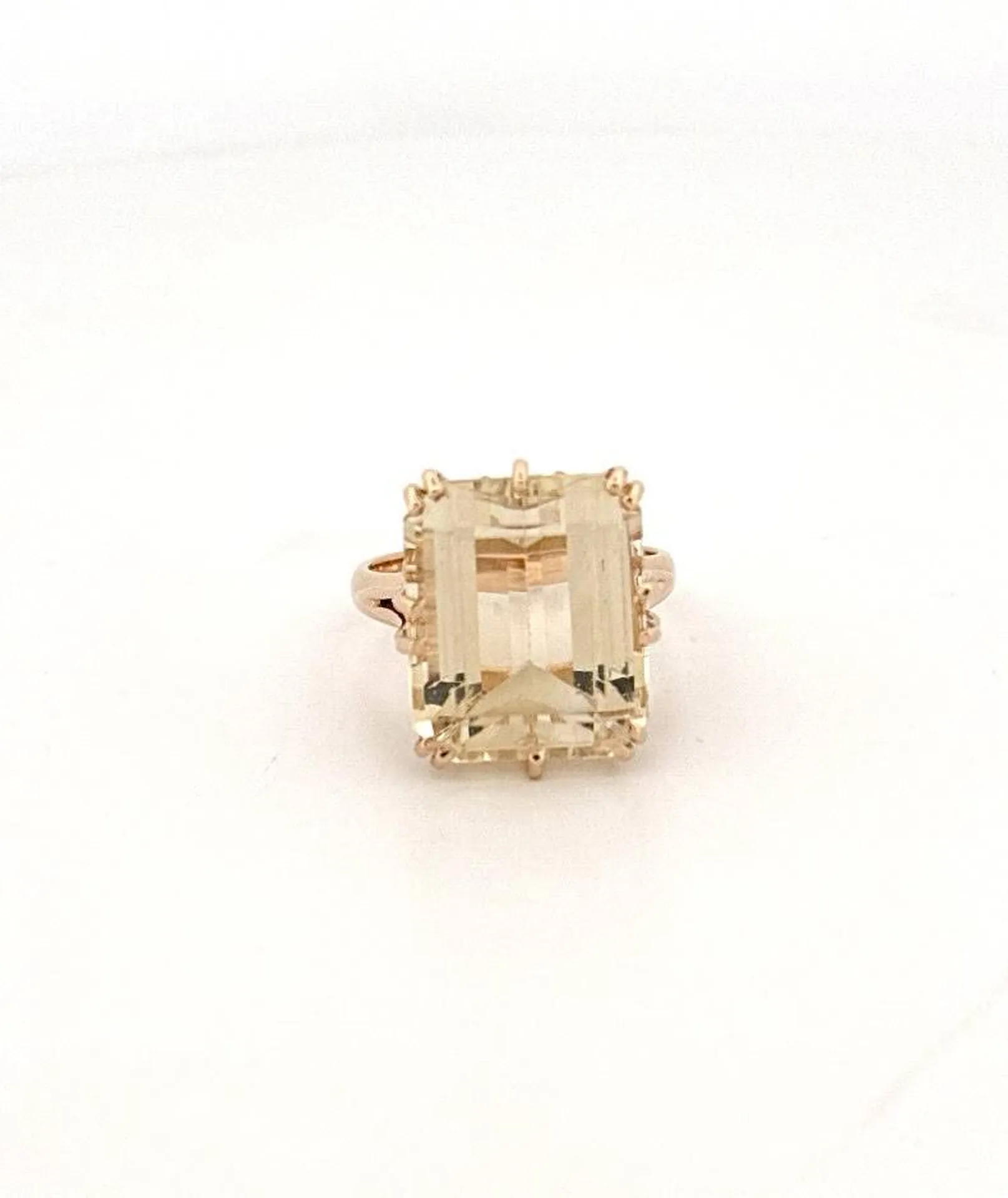 Trésor des Années 50 : Sublime Bague en Or avec Citrine Dépôt Vente La Teste de Buch