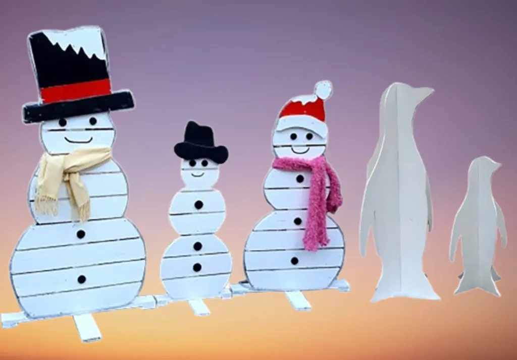 Bonhommes de neige, pingouins, cadeaux, rennes, pancartes, cabine de téléphérique, sapins, ours, jouets, luges  ... de Marseille à NIce