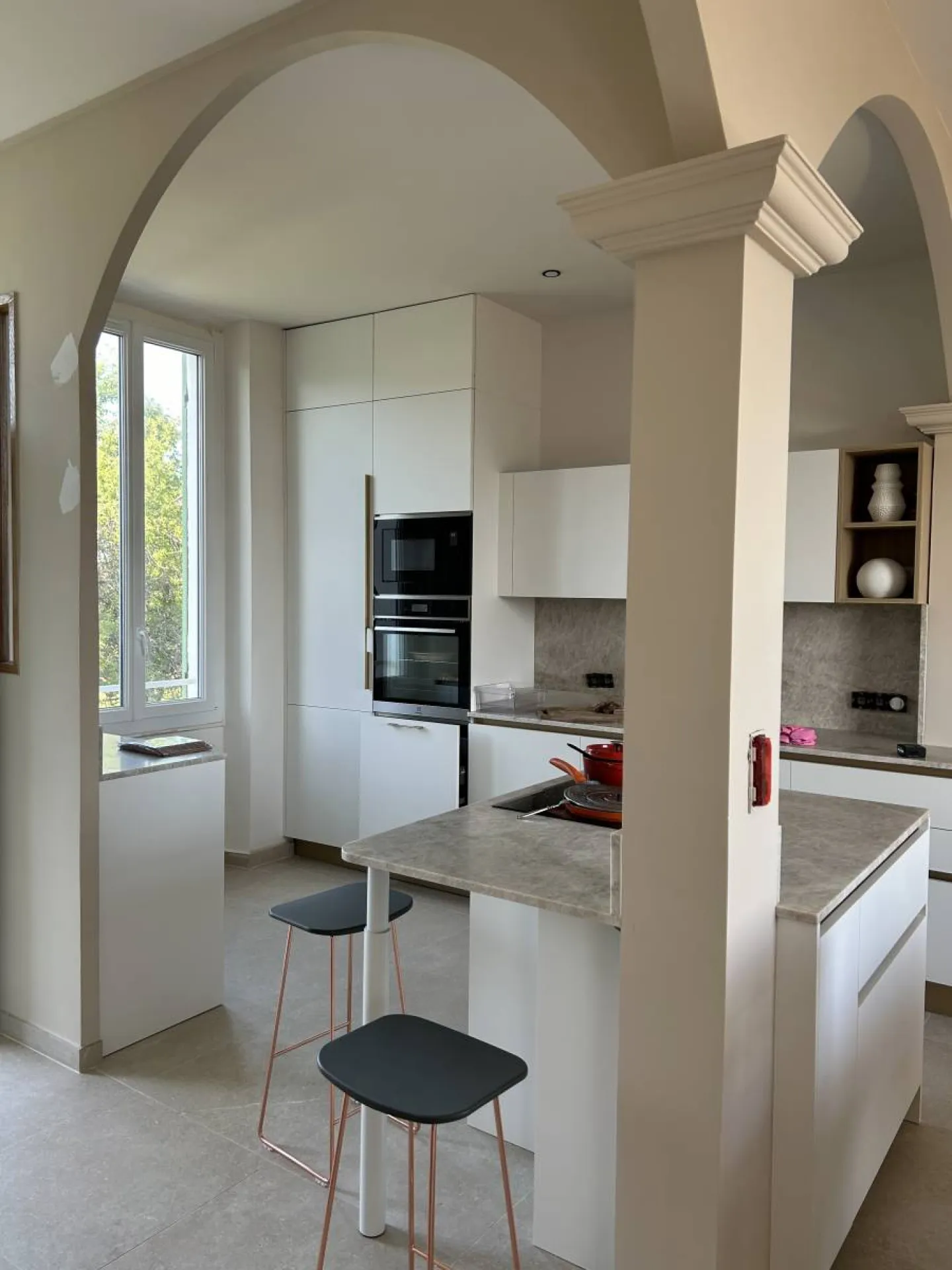 Réalisation d'une cuisine italienne sur mesure design à St Cyr sur Mer dans le 83