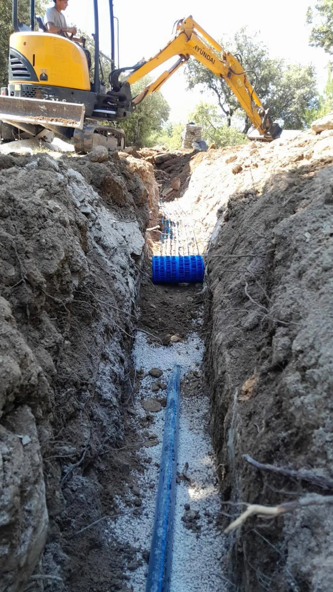 Nouveau chantier de remplacement de conduite d'eau à Gordes !