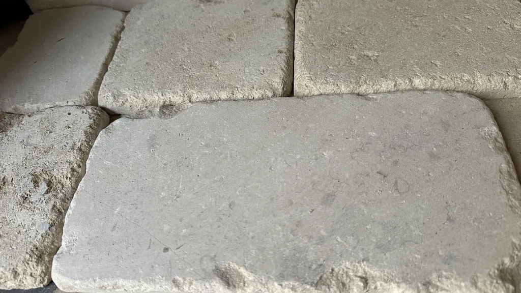 Pavé Ancien en Pierre du Périgord / Dordogne – Vente Directe FRANCEPIERRE, Pierre Naturelle de Qualité