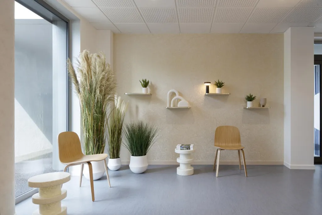 Cabinets médicaux à Bordeaux respectant les normes PMR avec une décoration apaisante