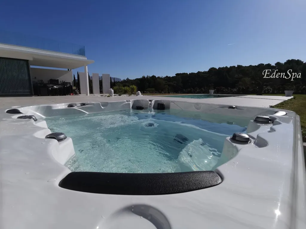 spa 2 places allongées meyreuil