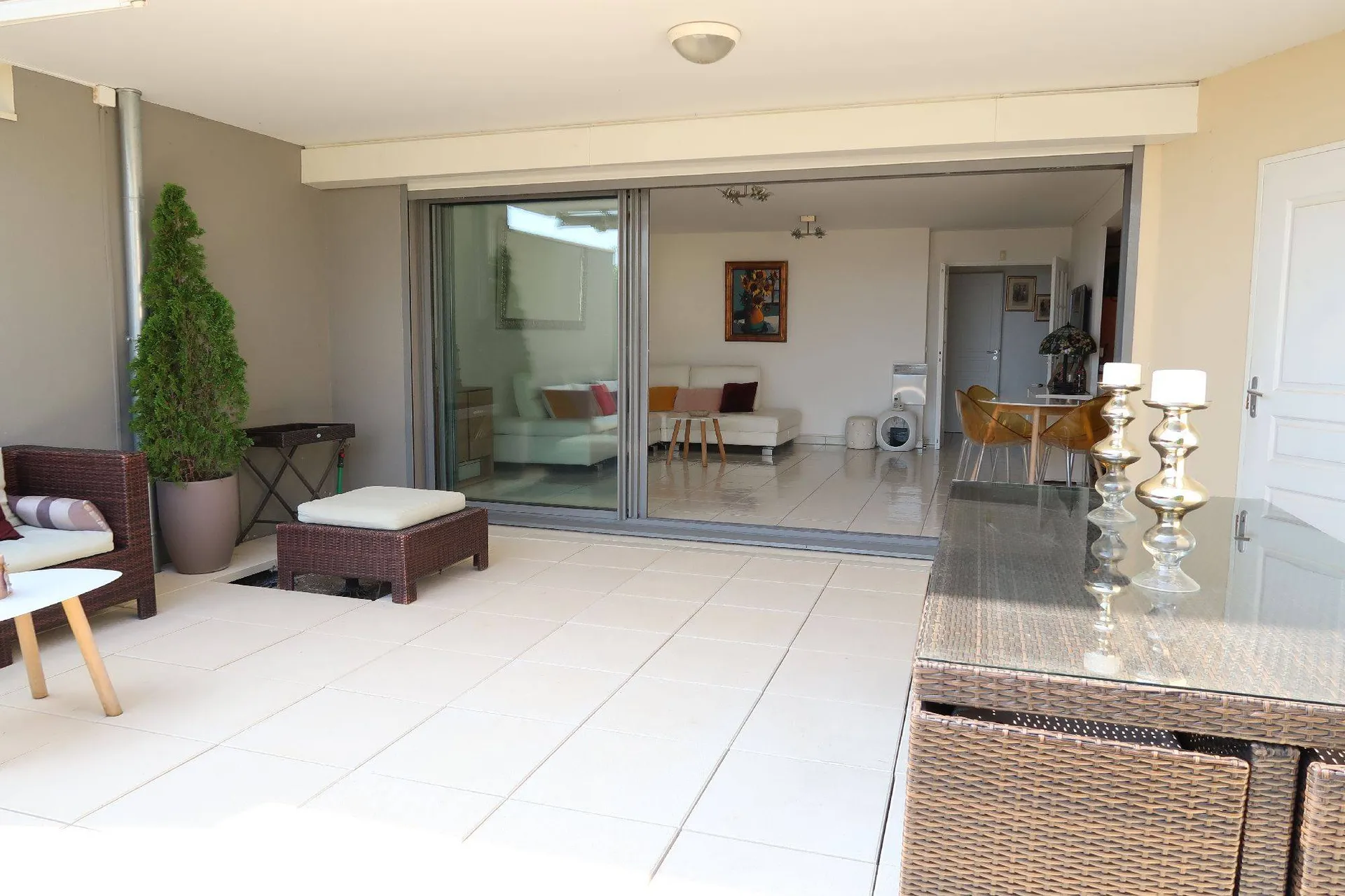 Cassis appartement vue mer à vendre