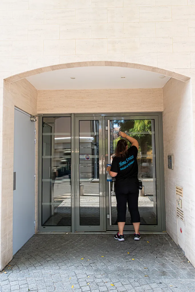 Des locaux toujours fonctionnels grâce à un entretien régulier près de Bandol