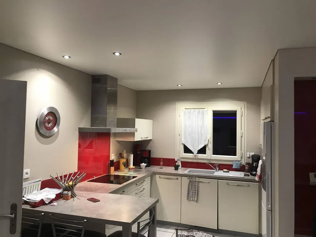 Pose plafond tendu BARRISOL blanc mat by Plafonds Tendus Occitans - Portet s/G.