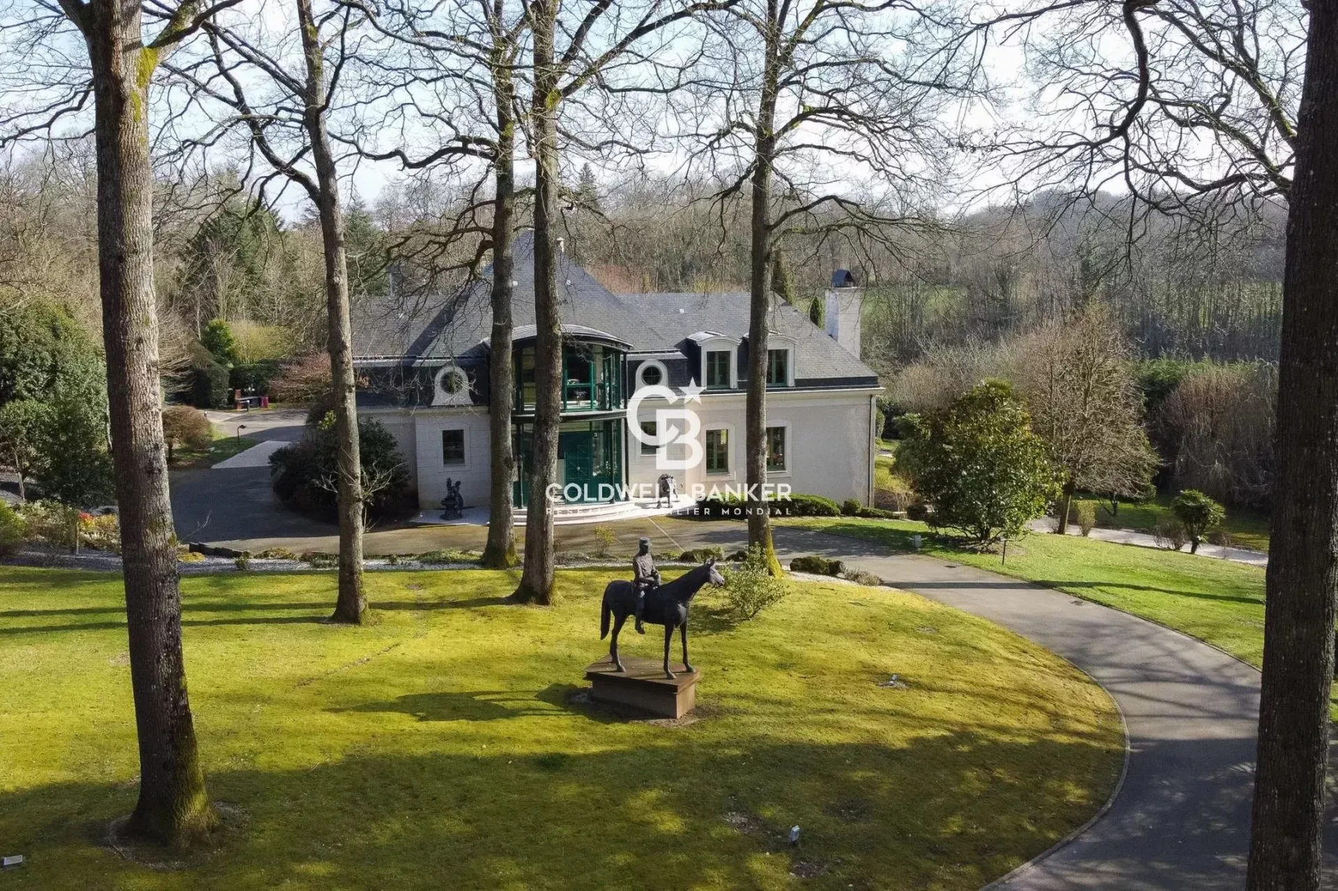 acheter une propriété d'exception aux porte du mans