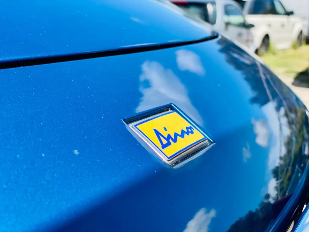 depannage voiture de collection marseille Ferrari Dino à Marseille 