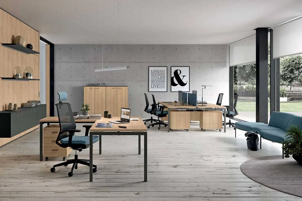 Installation d'un bureau opérationnel avec trour à Arles