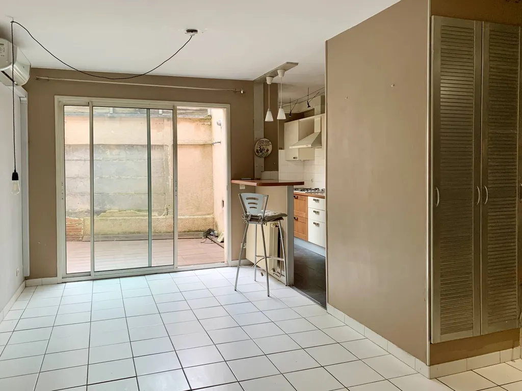 Vente d'une Echoppe de type 3 d’environ 62m² avec cour BORDEAUX Barrière de Pessac