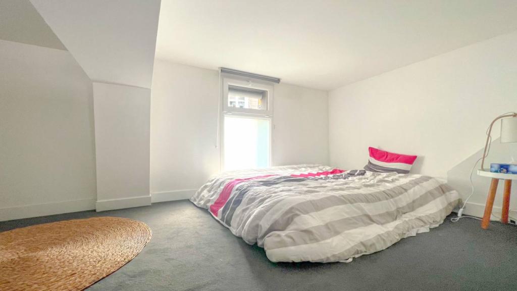 F2 - place de la Rougemare à Rouen avec terrasse privative