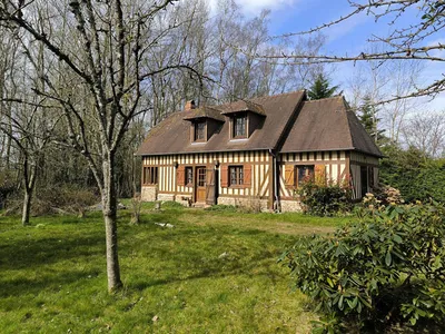 A vendre à 5 minutes du centre-bourg de Moyaux (14590), Maison néo-normande de 110 M², 3 chambres et parcelle boisée de 4055 m².