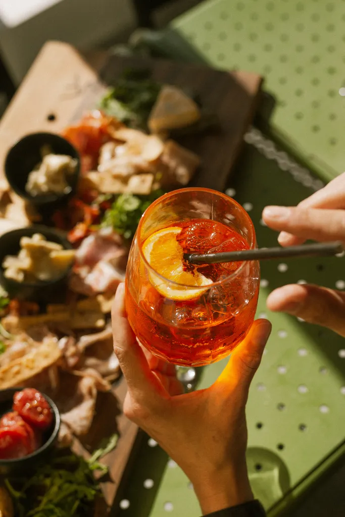 Bonne adresse de bar avec bières pression et tapas pour un afterwork convivial entre collègues à Limonest dans l'Ouest lyonnais