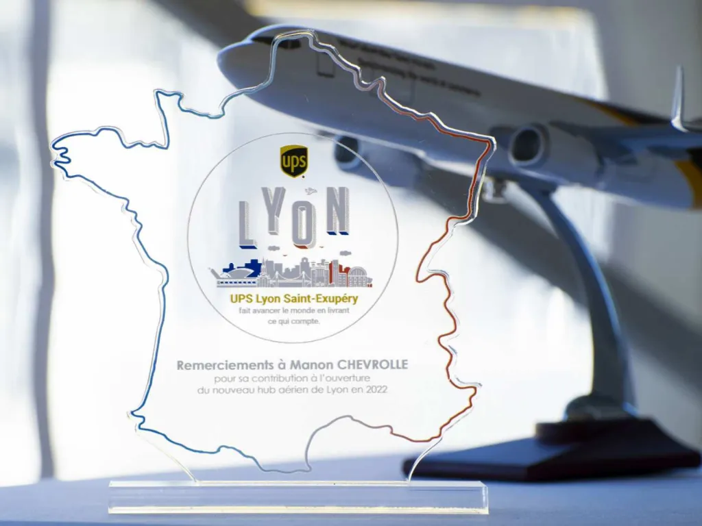 reportage événementiel inauguration du nouveau Hub UPS Lyon Saint Exupéry trophée
