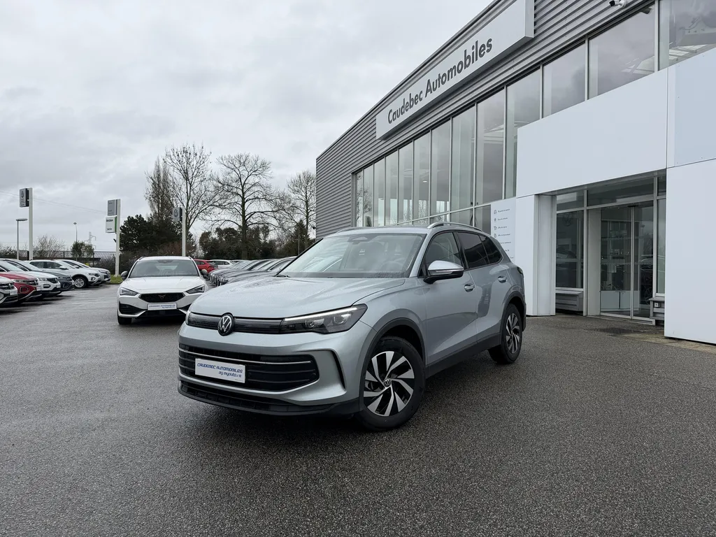 Volkswagen Tiguan occasion automatique proche Rouen – SUV essence DSG7 faible kilométrage