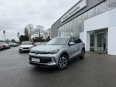 Volkswagen Tiguan occasion automatique proche Rouen – SUV essence DSG7 faible kilométrage