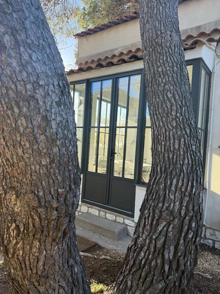 Remplacement d'une verrière par des menuiseries Kline sur la cote bleue