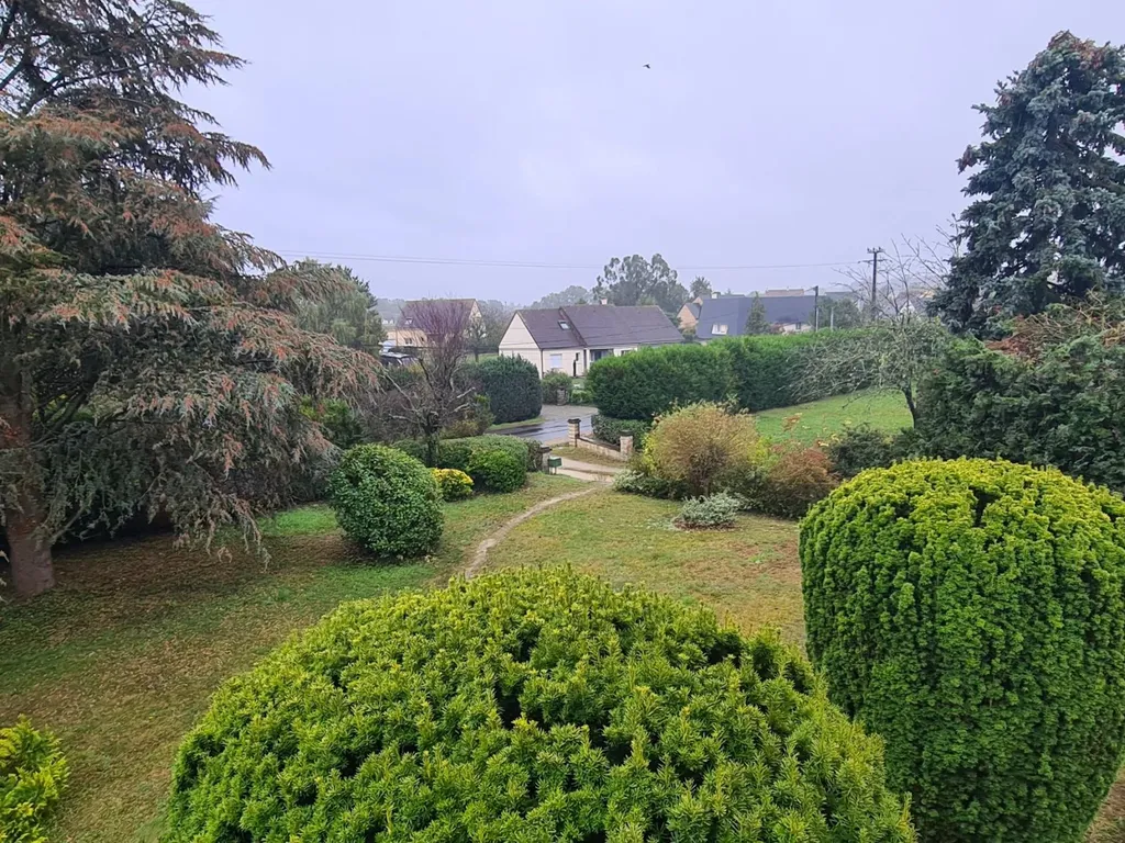 acheter une maison à rafraichir proche du mans avec plus de 4 chambres et un grand terrain