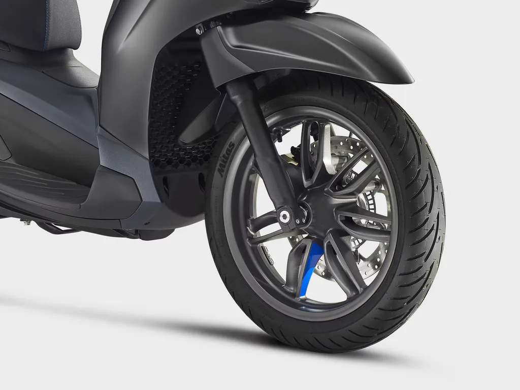 Piaggio Beverly : le scooter grandes roues polyvalent chez Azur Motos à Sanary-sur-Mer