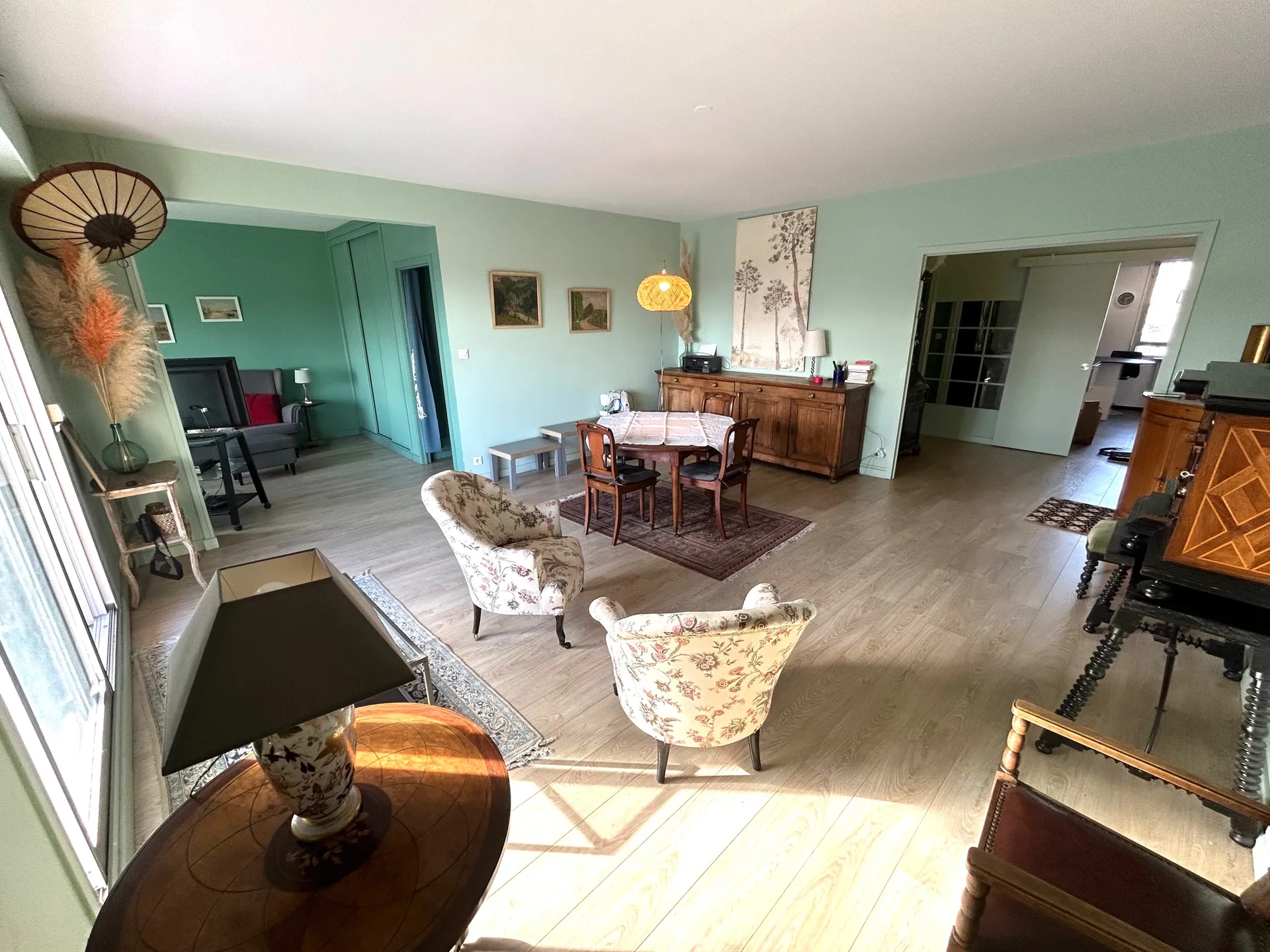 Bel appartement T4 avec parking, Bordeaux Barrière du Médoc