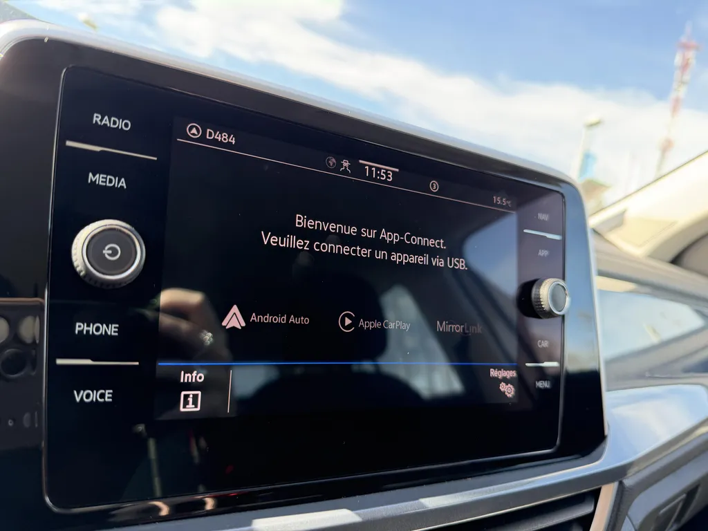 Vente Volkswagen T-Roc occasion proche Le Havre : SUV diesel 150ch DSG7 finition Style disponible chez votre concessionnaire Caudebec Automobiles à La Frénaye