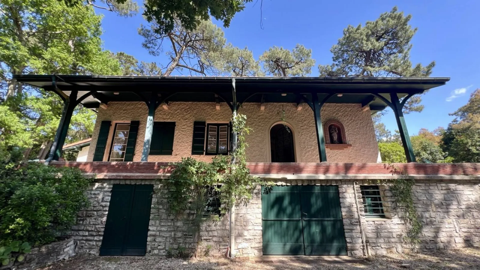 Villa Hossegor Centre – Golf - Bien Rare, Authentique et idéalement situé sur très grande parcelle de 2550m2