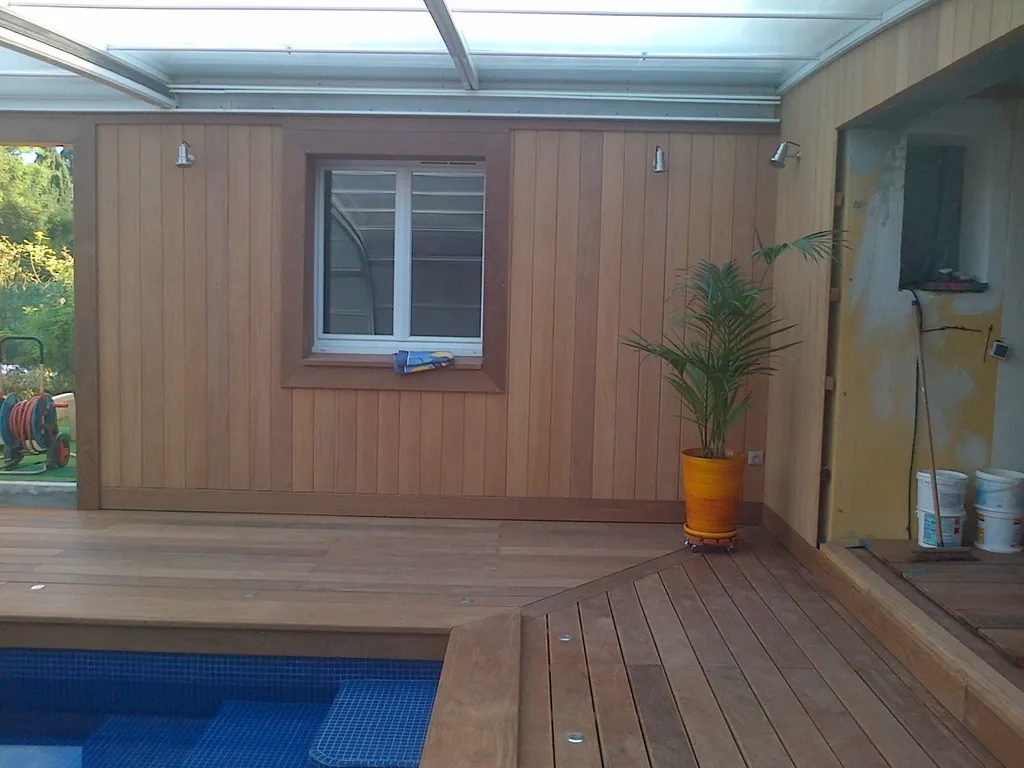 Tour de piscine en Ipe dans les bouche du rhone