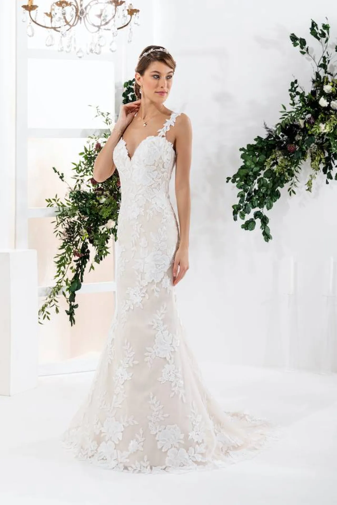 ROBE DE MARIÉE EGLANTINE RÉFÉRENCE VERACRUZ.. J