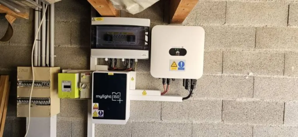 Etude et pose de vos panneaux photovoltaïques sur mesure avec votre expert local basé à La Ciotat PESS