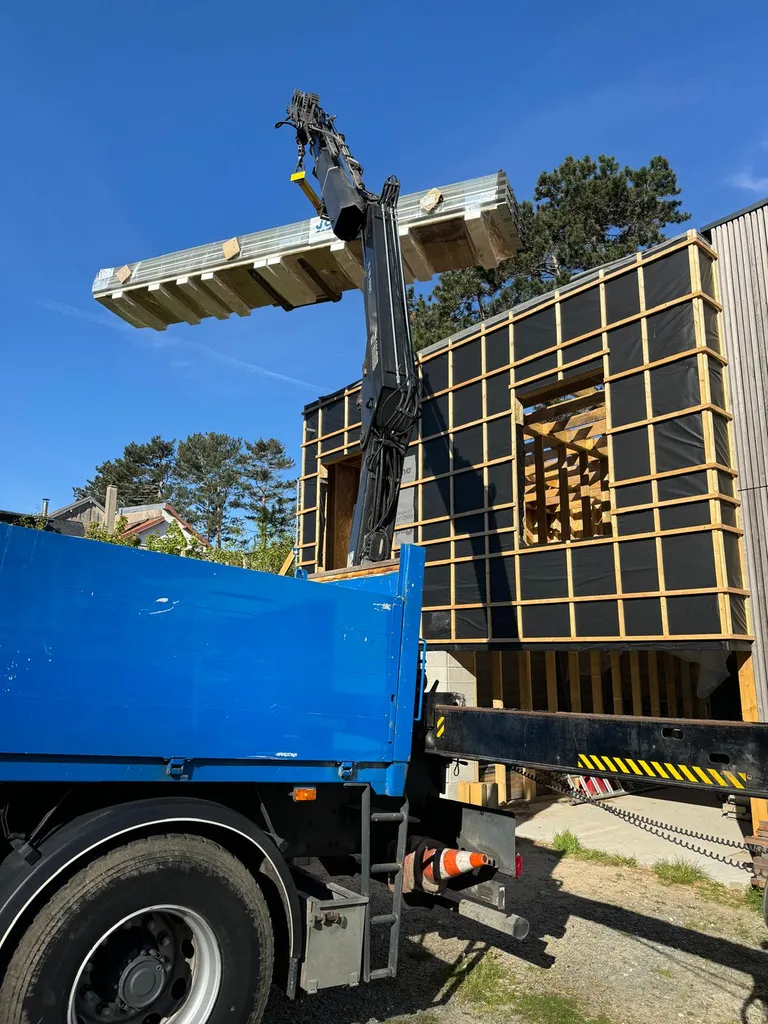 Artisan menuisier secteur Dieppe : agrandissement sur-mesure clé en main d'une maison ossature bois